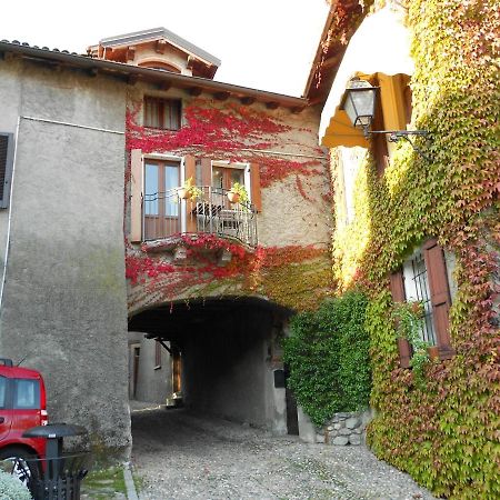 Вилла The House On The Bridge- La Casa Sul Ponte Менаджо Экстерьер фото