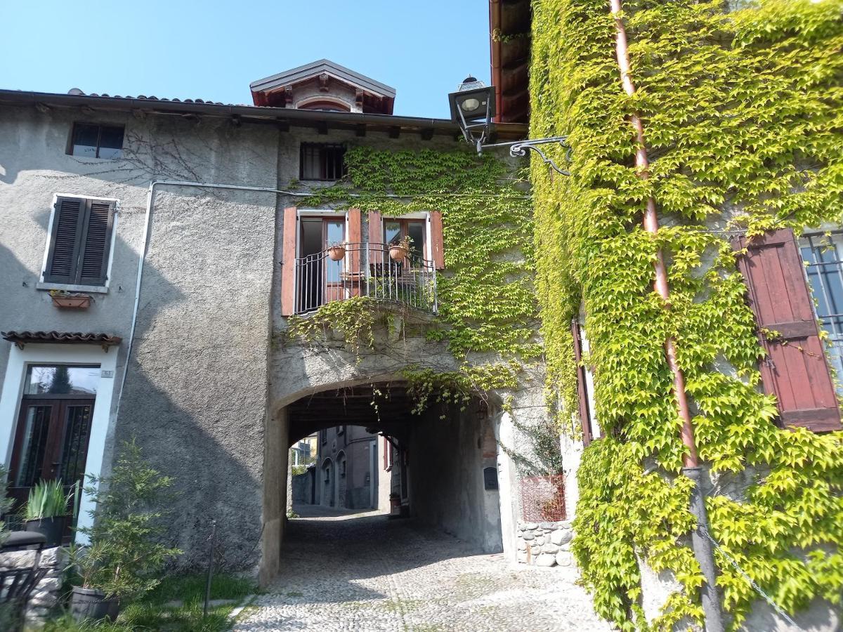Вилла The House On The Bridge- La Casa Sul Ponte Менаджо Экстерьер фото